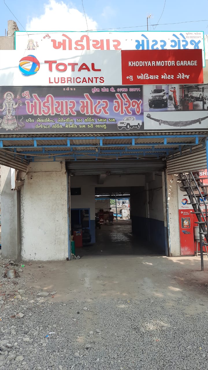 John Bean Equipment Installation at Rajkot Falcons Garage Solution